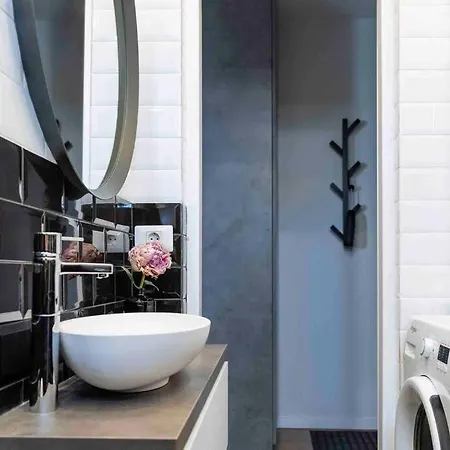 Beautiful - Location - Netflix *